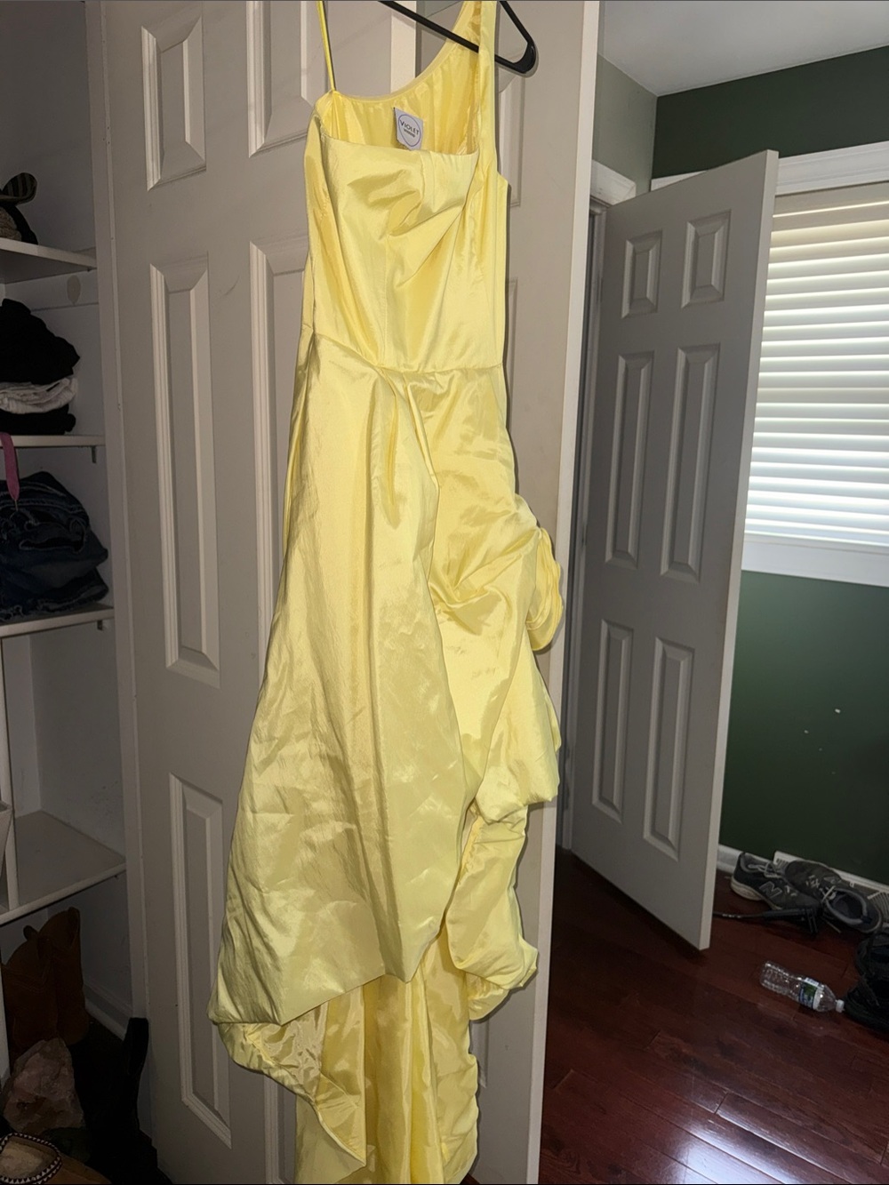 Yellow Satin Spaghetti-Strap Prom Dress with Ruffle Cascade